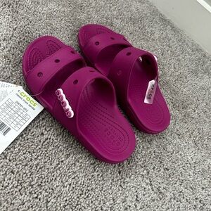 croc flip flops size 3 brand new with Tagss .